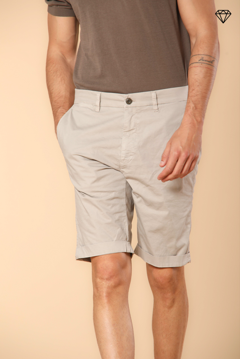 London men's chino bermuda shorts in Pima Cotton Regular fit ①