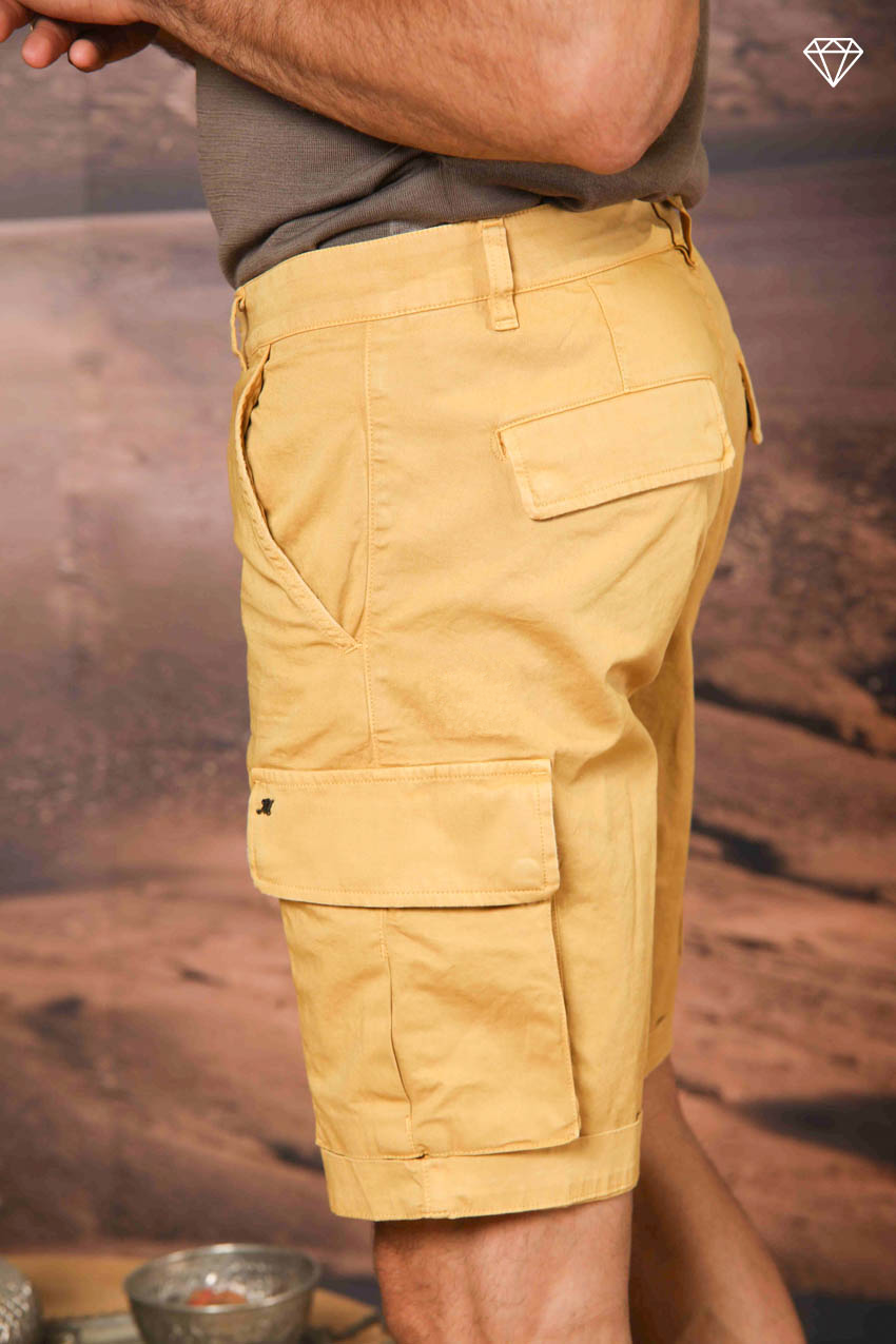 Chile men's cargo bermuda shorts in stretch satin, slim fit ①