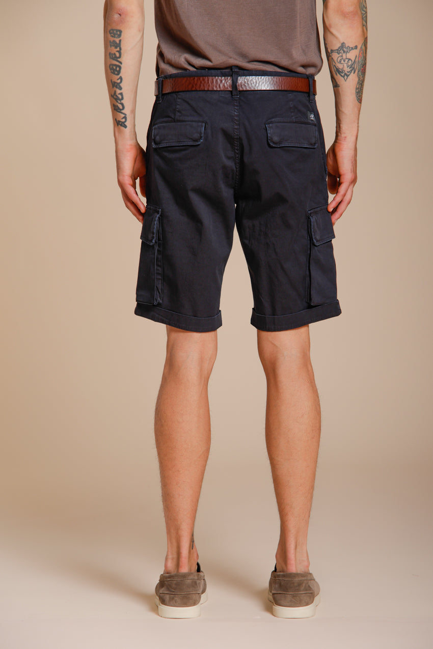 Chile Bermuda Cargo Herren aus Stretch-Satin slim fit ①