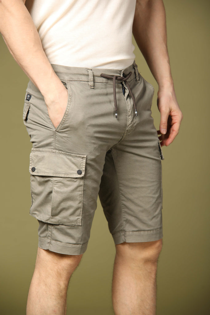 Image 2 of men's cargo Bermuda shorts, Chile Athleisure model, in military green, carrot fit by Mason's