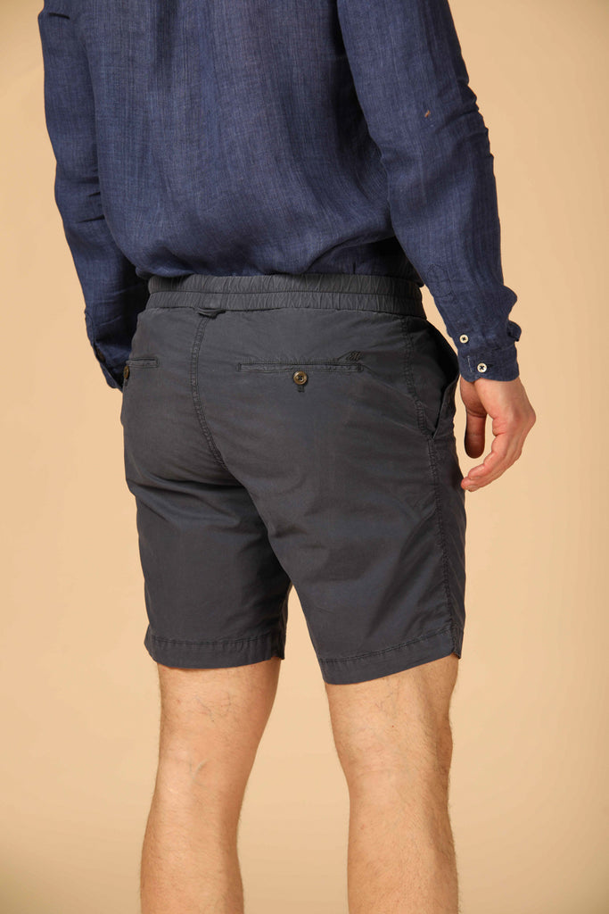 Image 4 of men's chino Bermuda shorts, Capri Khinos Summer model, in blue navy, regular fit by Mason's