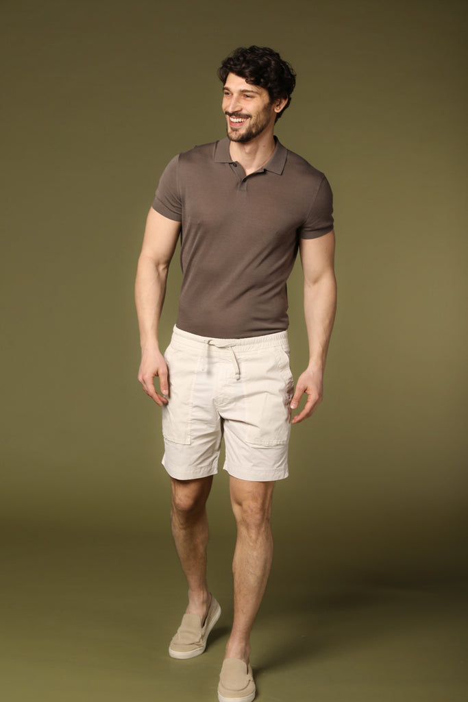 Image 2 of men's chino Bermuda shorts, Taormina Summer model, in stucco color, regular fit by Mason's