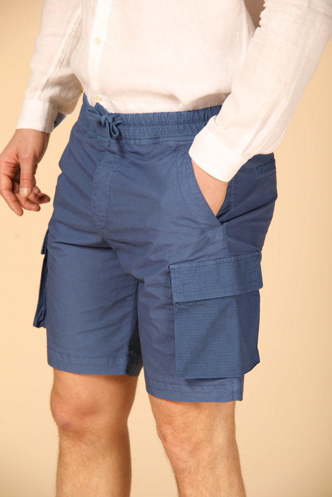 Image 3 of Mason's Forte Summer men's Bermuda cargo shorts in indigo color, regular fit