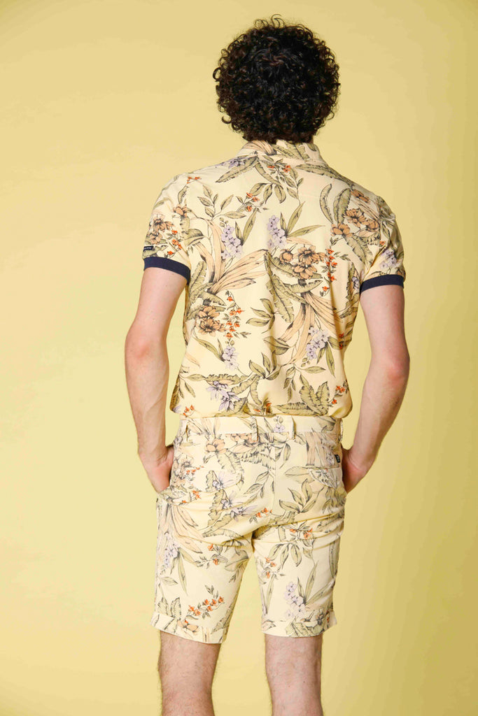 Image 4 of men's pique polo with floral print, print model, light yellow color by Mason's