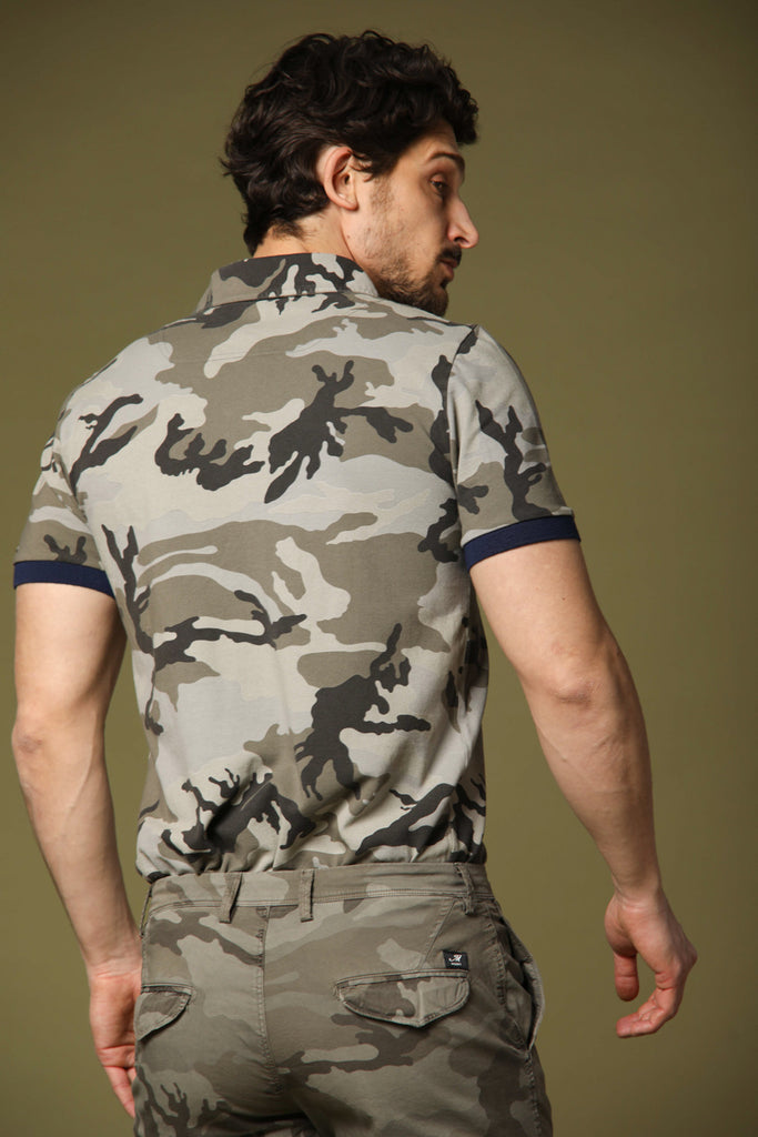 Image 4 of Print, a men's polo shirt with a white camouflage pattern, regular fit by Mason's