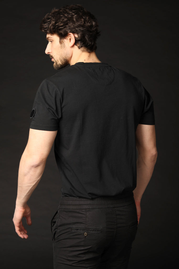 Image 4 of Mason's 'Tom MM' men's t-shirt in black, regular fit