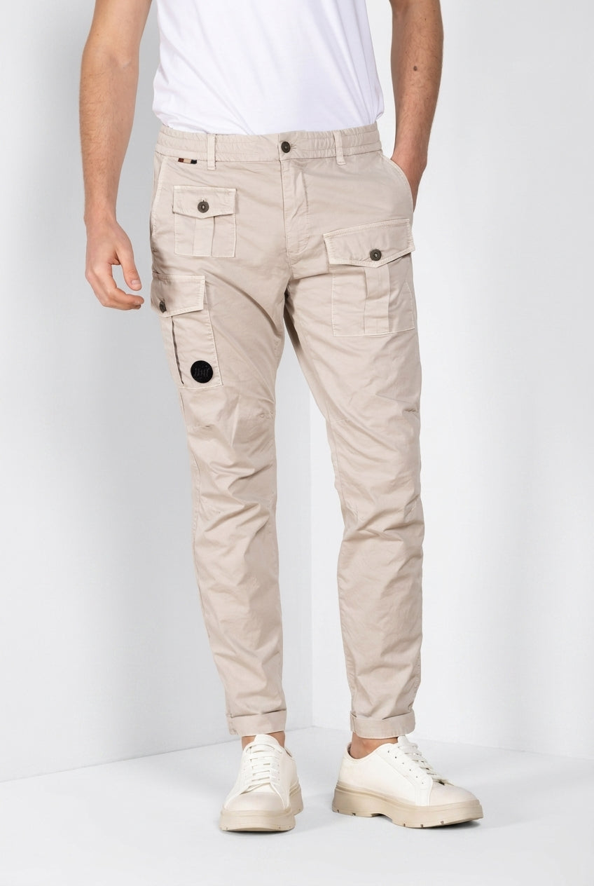 George Coolpocket Hose Cargo Jogger Herren aus Stretch-Gabardine Logo Edition carrot fit ①
