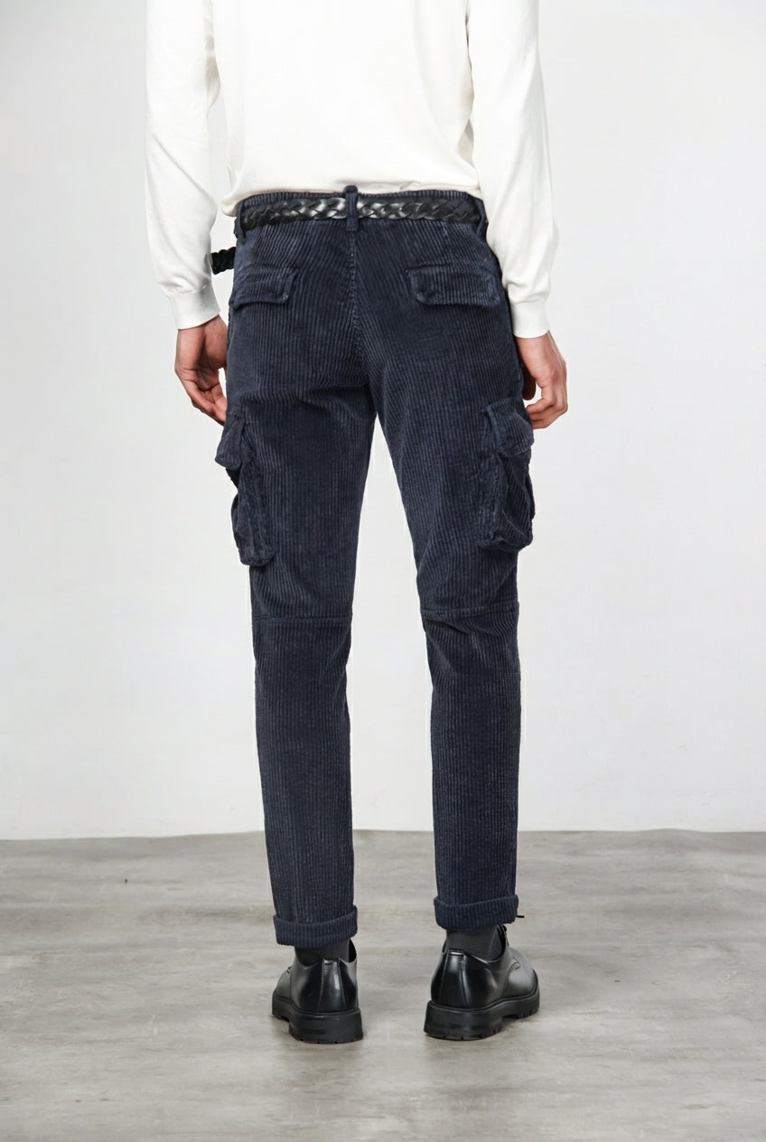 Chile men’s cargo pants in wide-wale velvet with regular fit
