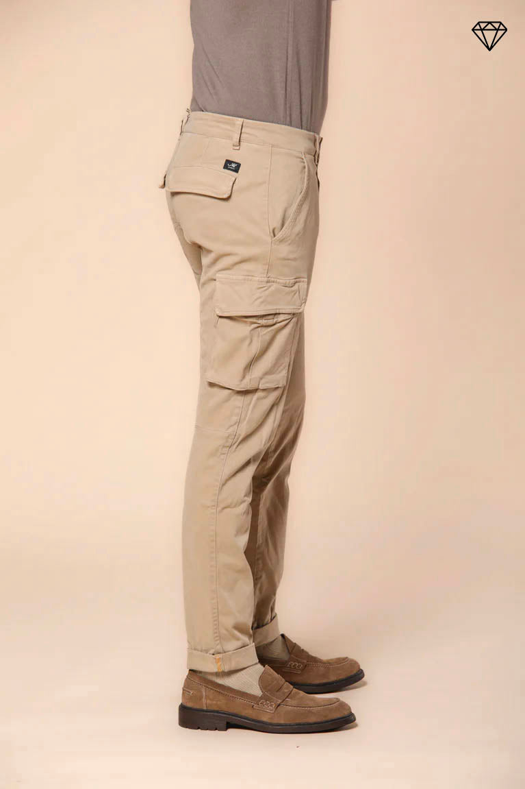 Chile Herren Cargohose aus Gabardine extra slim Fit ①