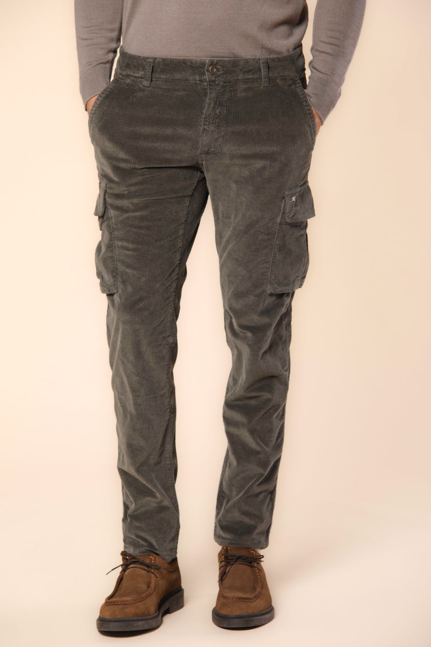 Chile man cargo pant in 500 striped velvet extra slim