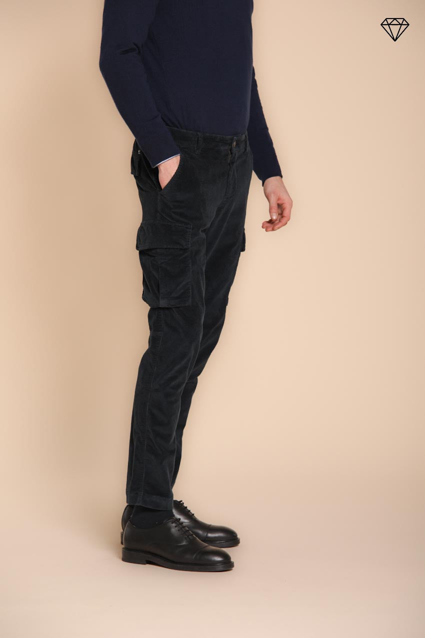 Chile Herren-Cargohose aus 500-rippigem Samt extra slim fit ①