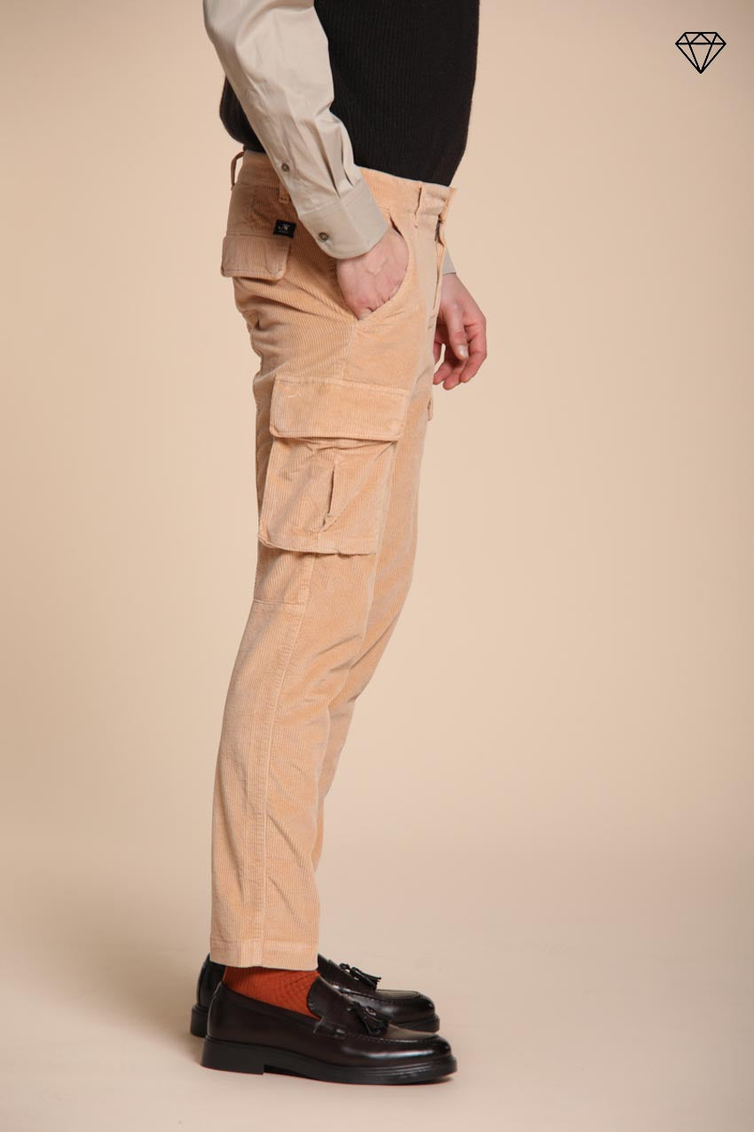 Chile Herren-Cargohose aus 500-rippigem Samt extra slim fit ①