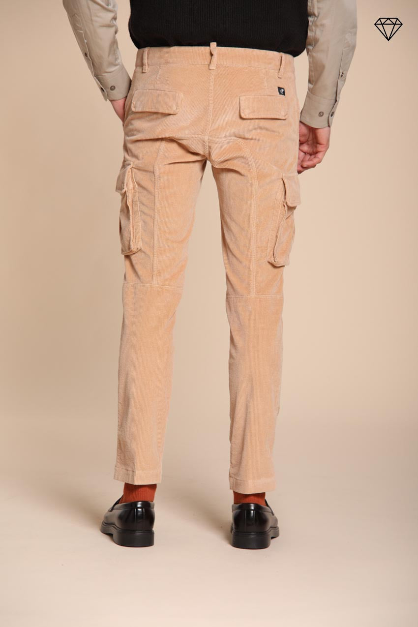 Chile Herren-Cargohose aus 500-rippigem Samt extra slim fit ①
