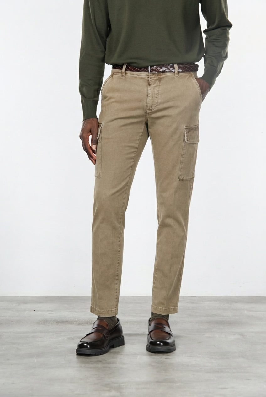 Chile men’s cargo pants in stretch gabardine, extra slim fit ①
