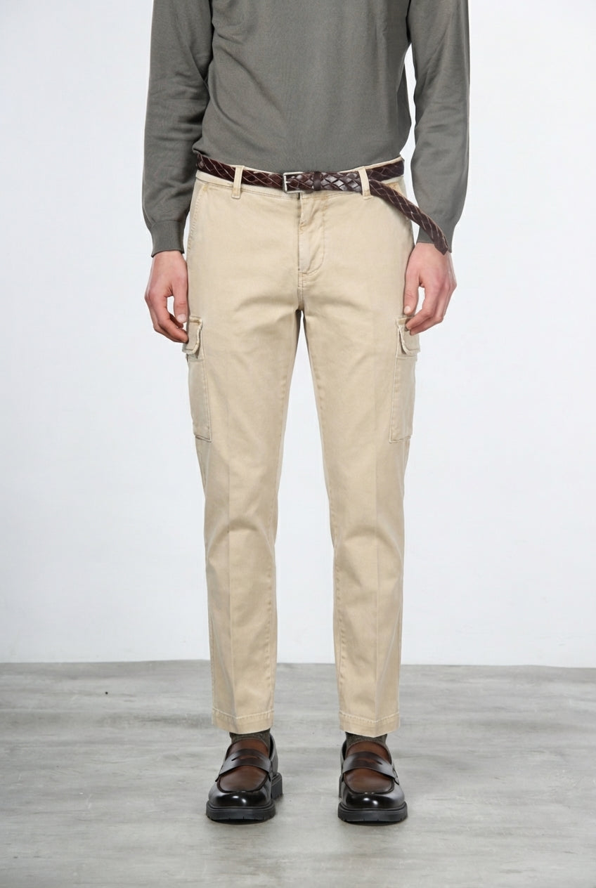 Chile men’s cargo pants in stretch gabardine, extra slim fit ①
