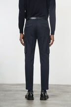 Chile 1 Pinces men's cargo pants in stretch gabardine, extra slim fit ①
