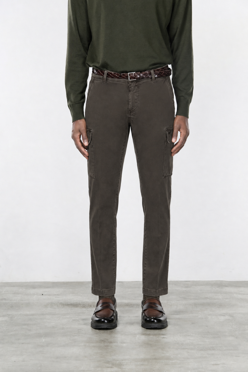 Chile men’s cargo pants in stretch gabardine with extra slim fit ①
