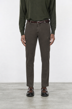 Chile men’s cargo pants in stretch gabardine with extra slim fit ①
