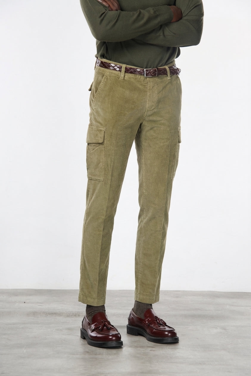 Chile men’s cargo trousers in 500-wale corduroy, extra slim fit ①