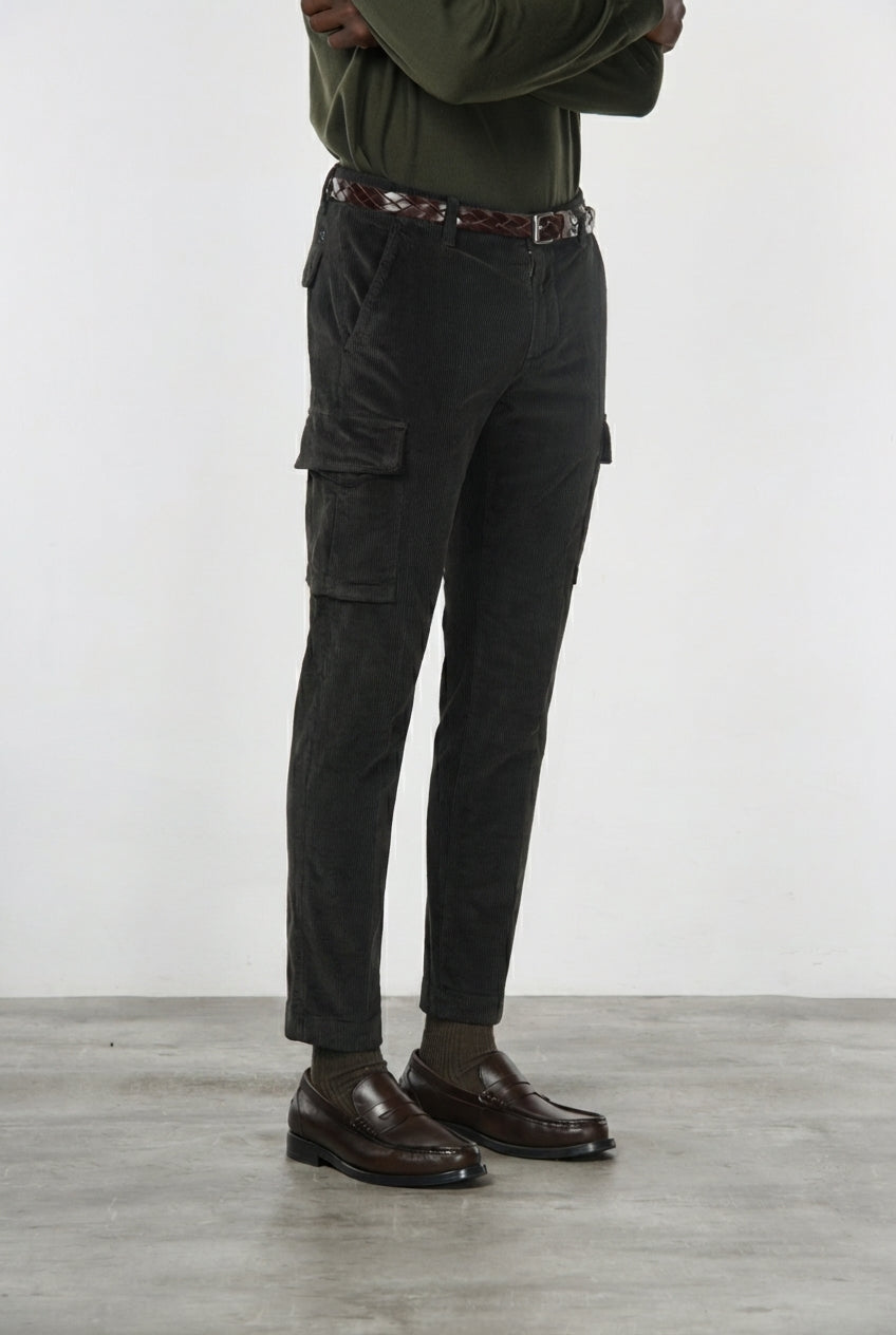 Chile men’s cargo pants in 500-wale velvet with extra slim fit ①