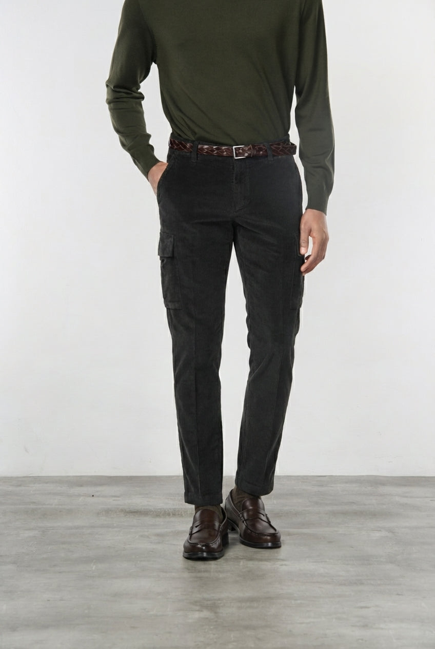 Chile men’s cargo pants in 500-wale velvet with extra slim fit ①