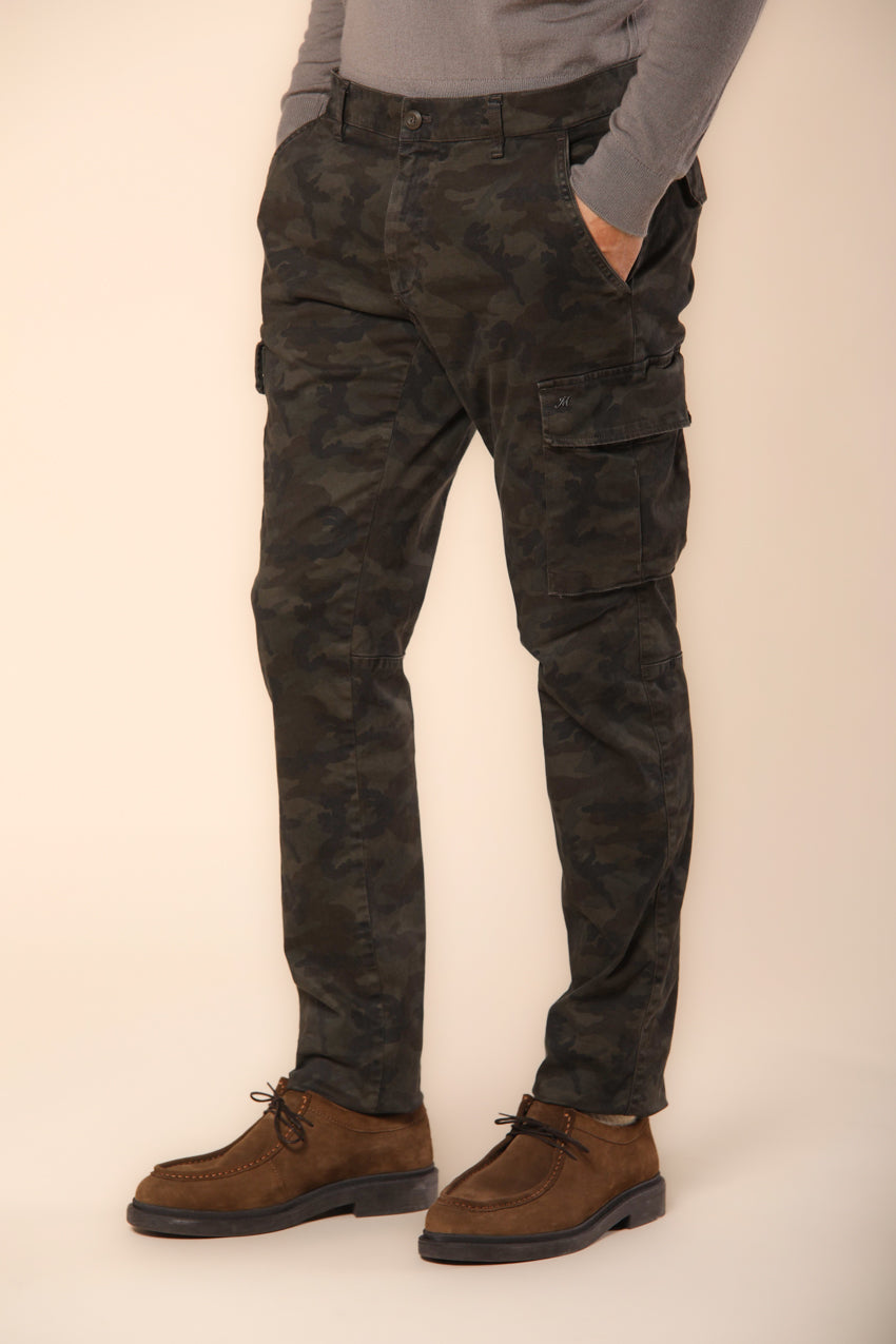 Chile pantalon cargo homme en satin à motif camouflage coupe extra slim ①