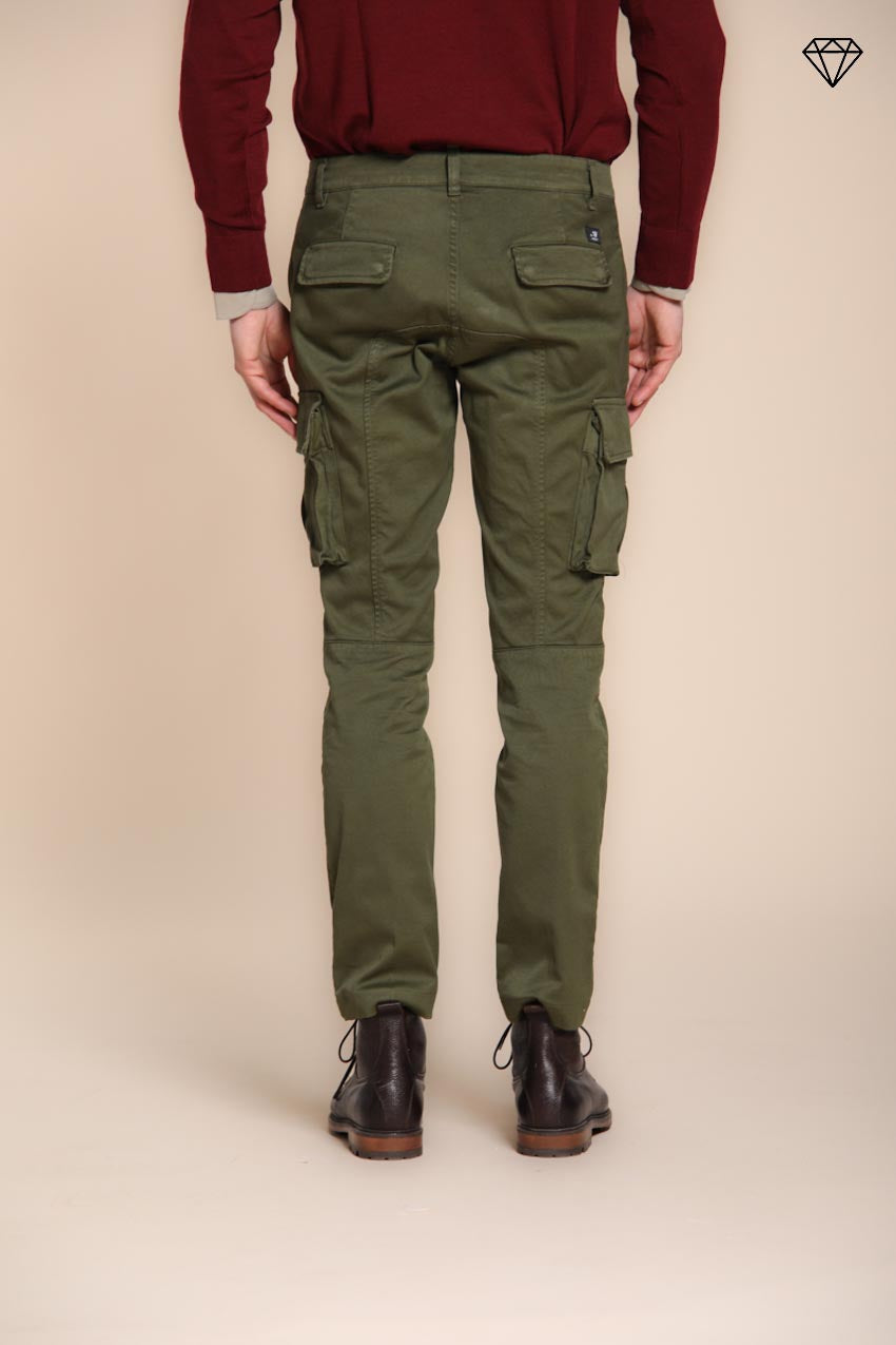 Chile Herren-Cargohose aus Gabardine extra slim fit ①