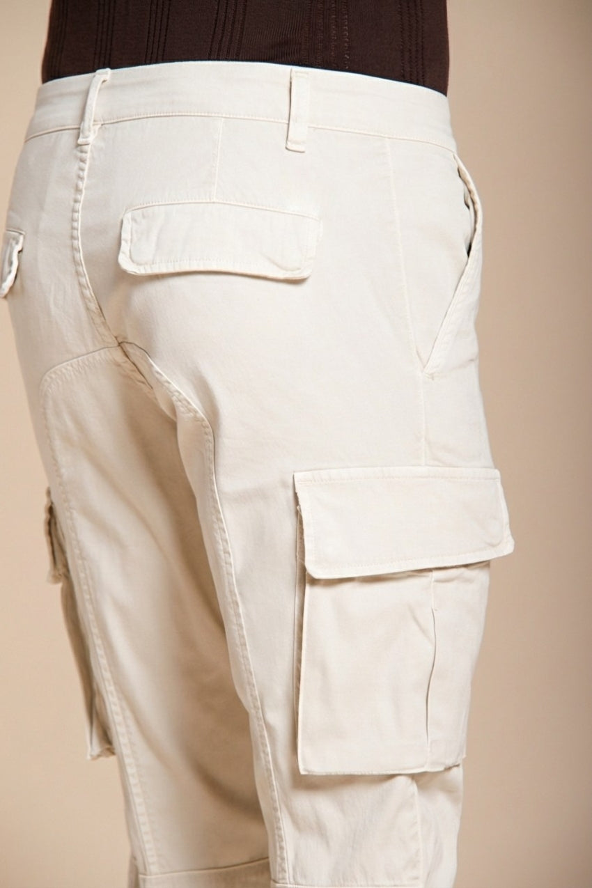 Chile Herren Cargohose aus Stretch-Satin extra slim fit ①