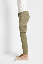 Chile pantalon cargo homme en satin stretch extra slim fit ①