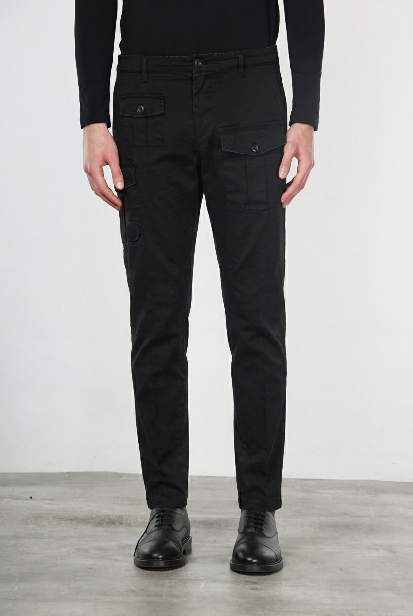 George Coolpocket men's cargo pants in gabardine, carrot fit ①
