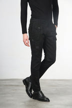 George Coolpocket men's cargo pants in gabardine, carrot fit ①
