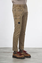 George Coolpocket men’s cargo pants in gabardine with carrot fit ①
