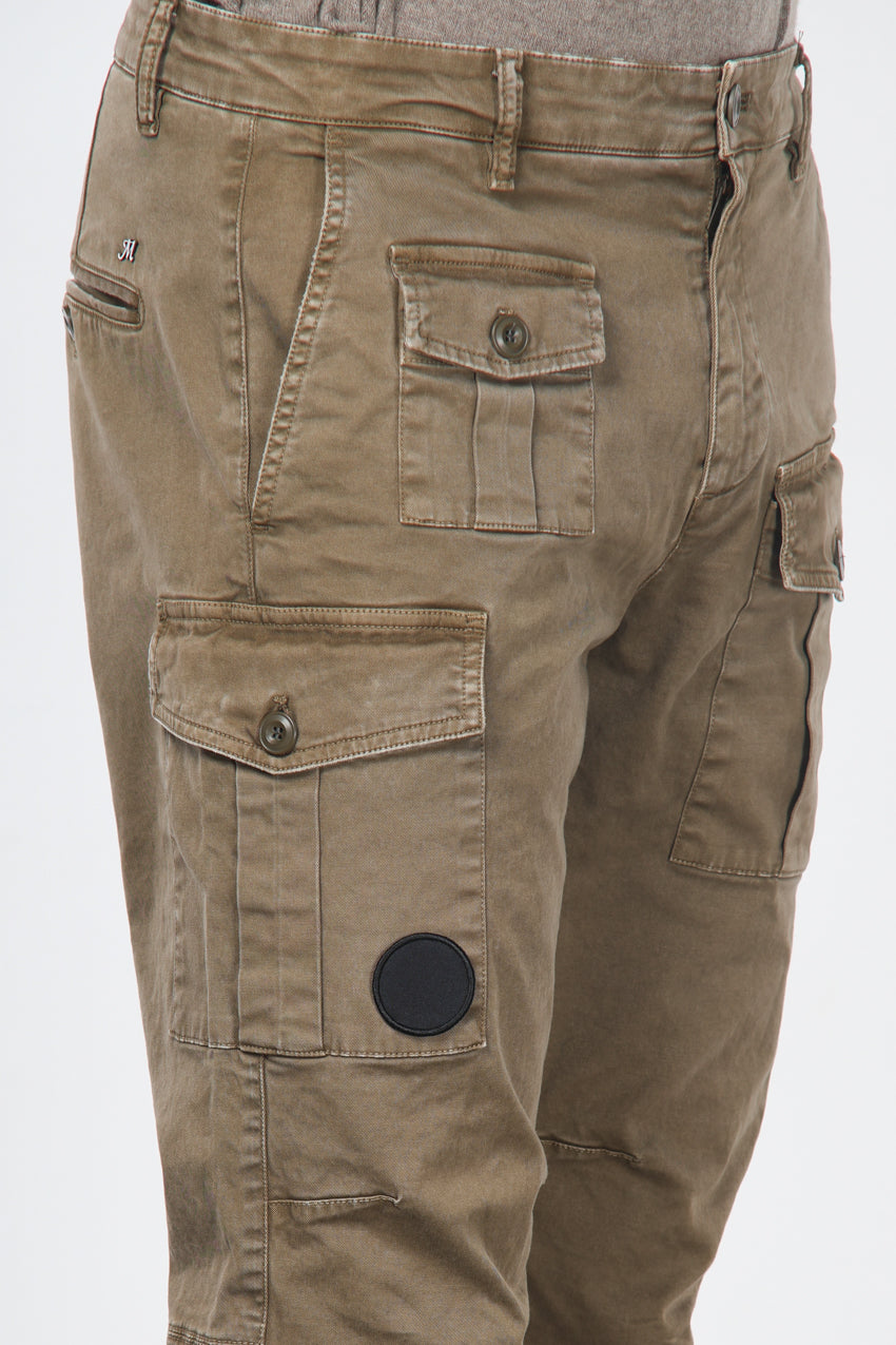 George Coolpocket men’s cargo pants in gabardine with carrot fit ①
