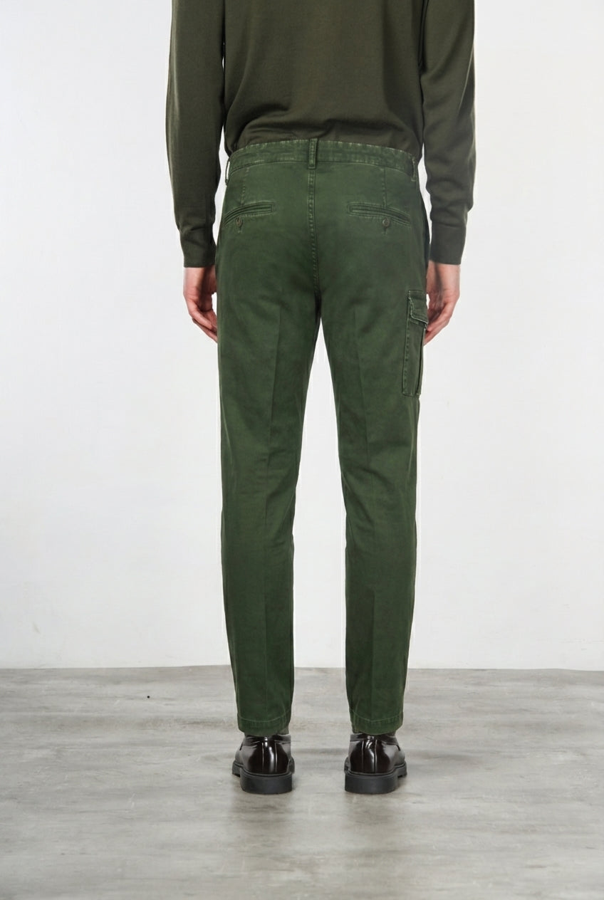 George Coolpocket men’s cargo pants in gabardine with carrot fit ①