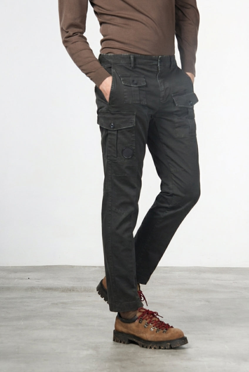George Coolpocket Herren-Cargohose aus Gabardine mit carrot fit ①