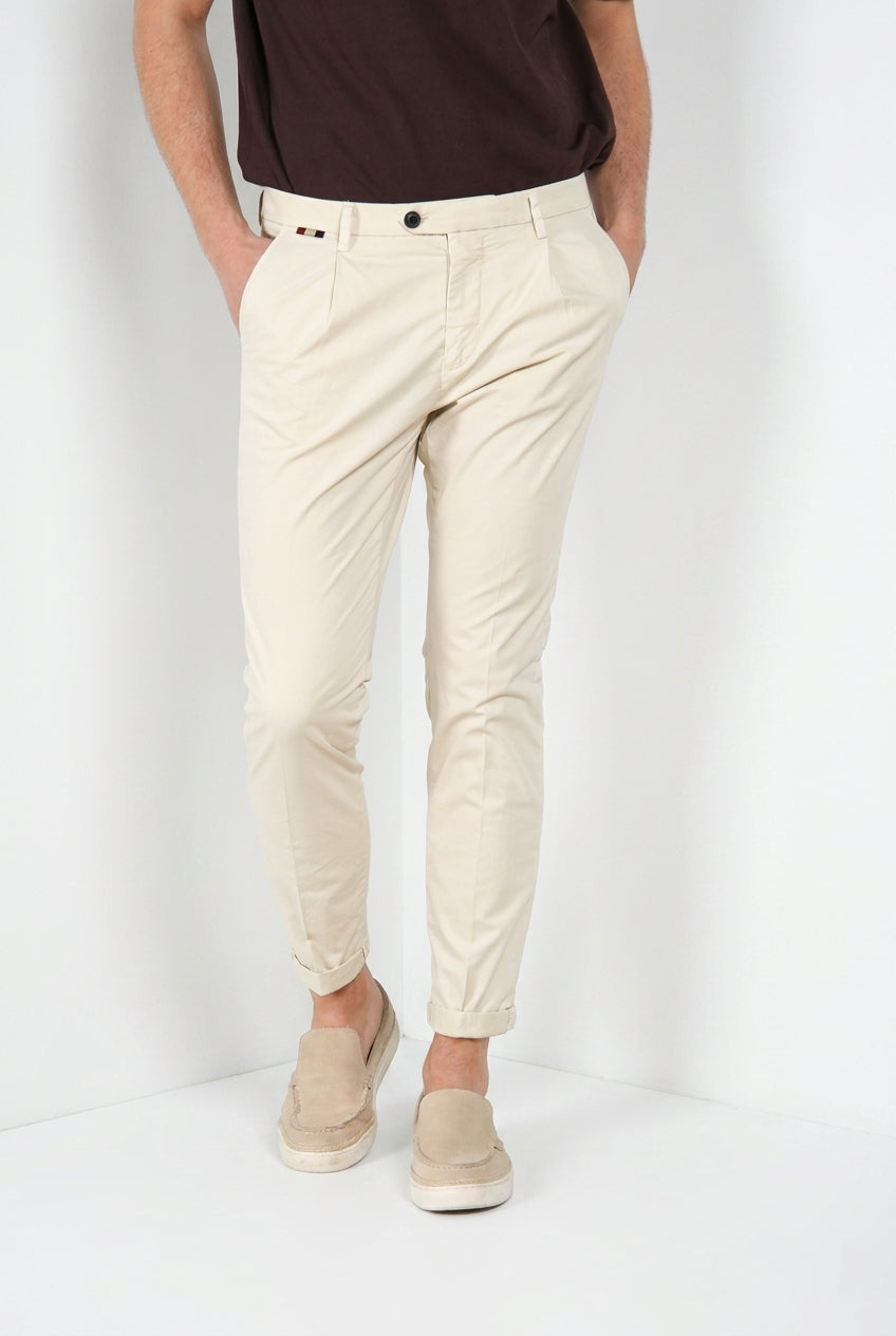 Osaka 1 Pince Delamere Hose Chino Herren aus Stretch-Gabardine carrot fit