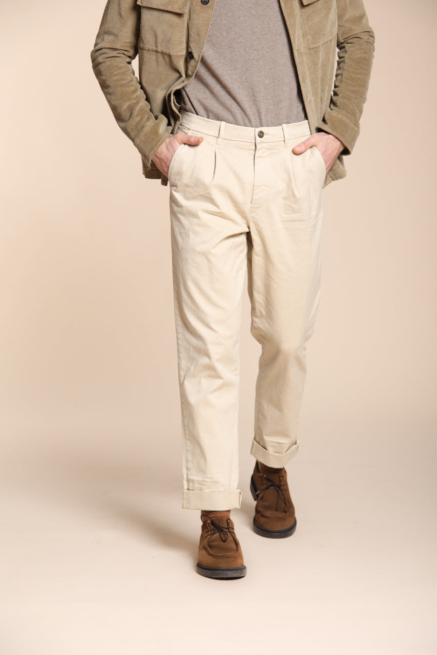 Pinces pantalone chino uomo in gabardina relaxed fit