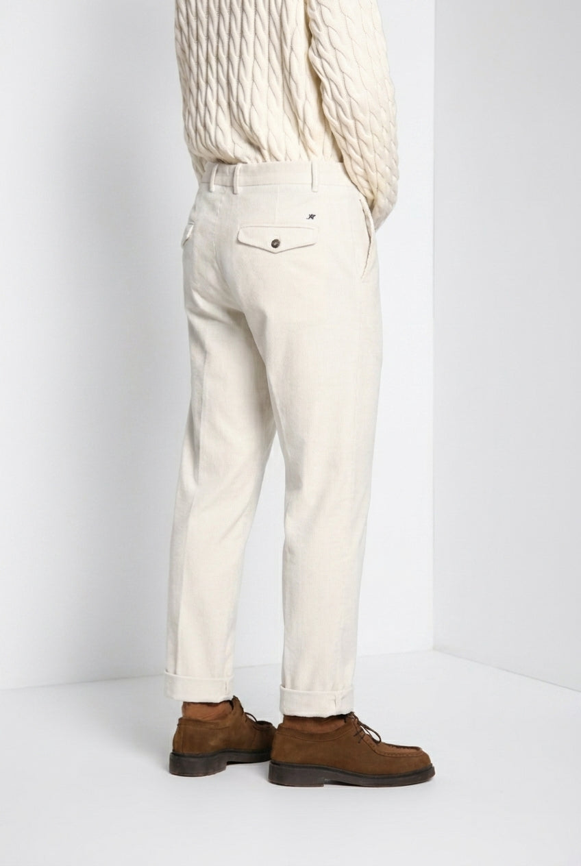 Chinos men’s chino pants in 1000-wale corduroy relaxed fit