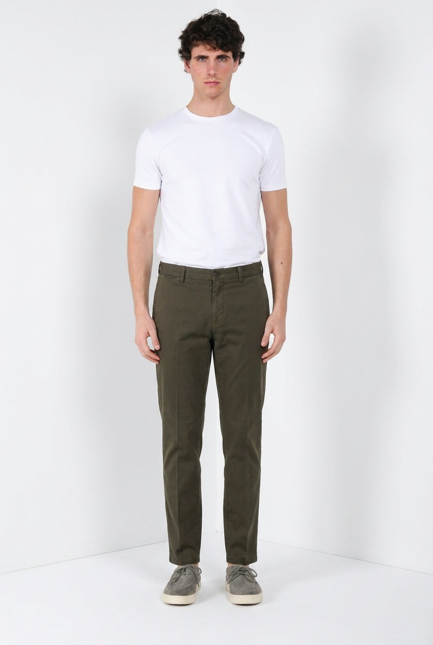 Madison M74 pantalone chino uomo in twill leggero stretch carrot fit