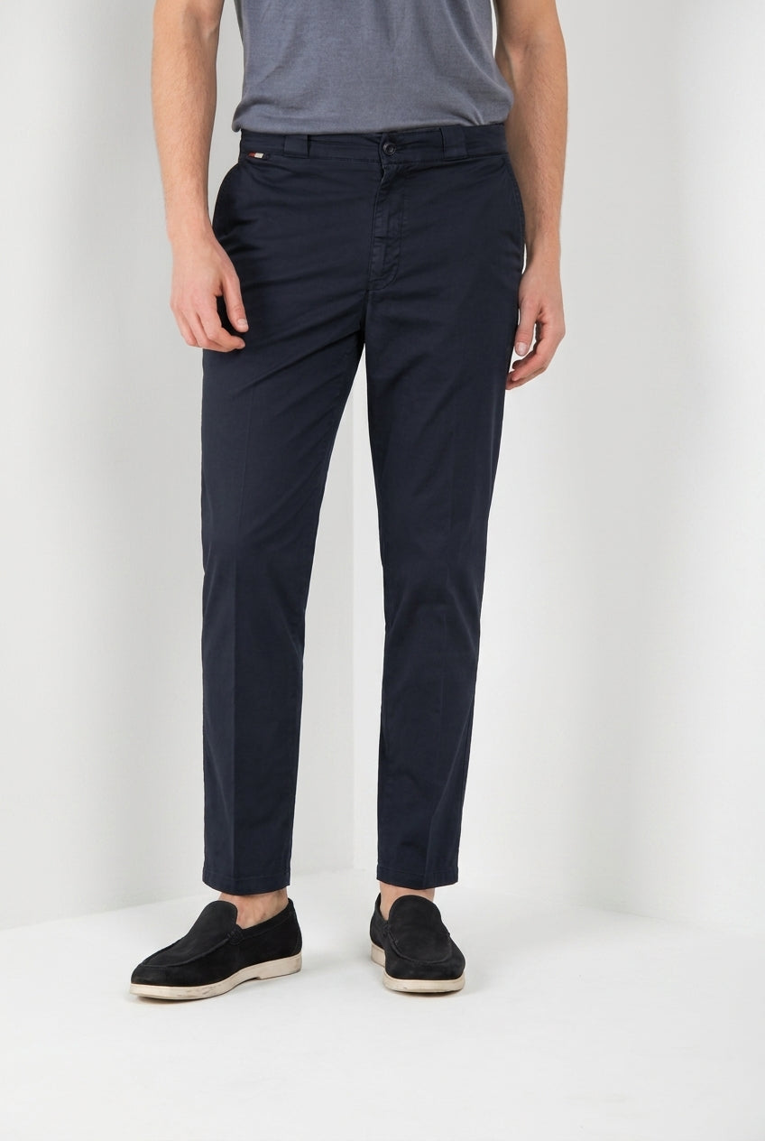 Madison M74 Hose Chino Herren aus leicht Stretch Twill carrot fit