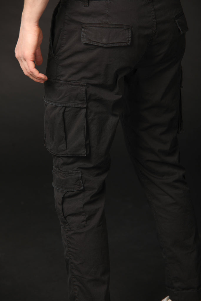Image 4 of Mason's Bahamas model men's cargo pants in black, regular fit