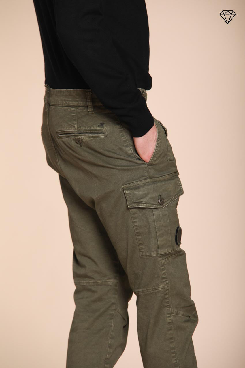 George Coolpocket Herren-Cargohose aus Gabardine logo edition carrot fit ①