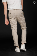 John Coolkhinos pantalon chino homme en satin stretch logo edition carrot fit ①