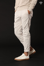 John Coolkhinos pantalon chino homme en satin stretch logo edition carrot fit ①