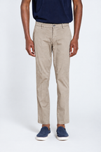 Milano pantalon chino homme en gabardine stretch extra slim fit ①