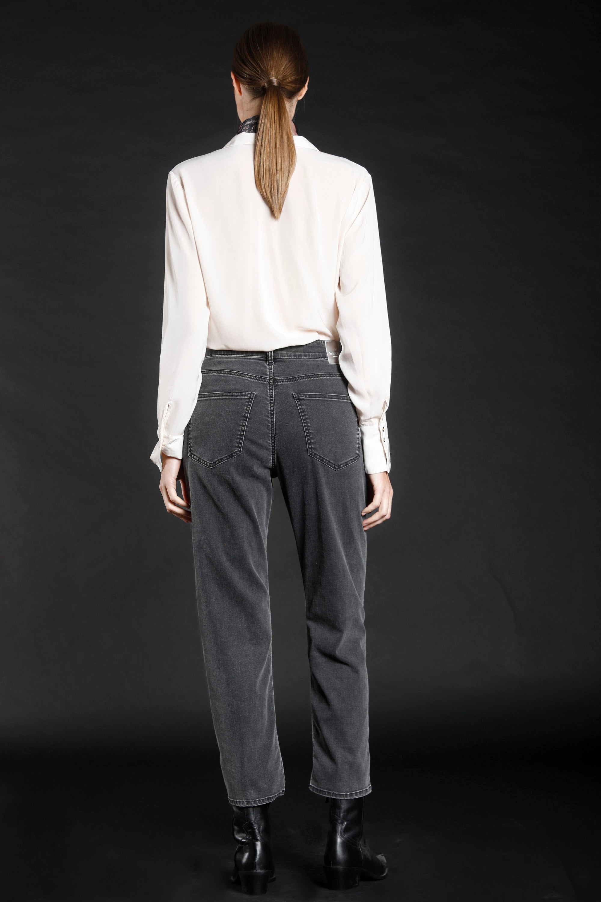 Immagine 4 di pantalone 5 tasche donna in denim stretch colore nero modello Agnes di Mason's