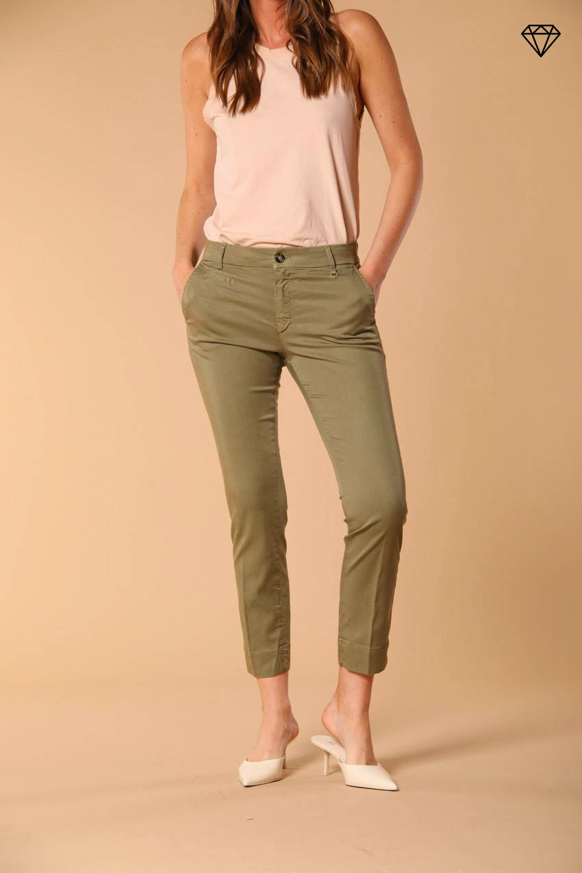 Immagine 1 di pantalone chino donna in twill modello Jaqueline Curvie curvy fit