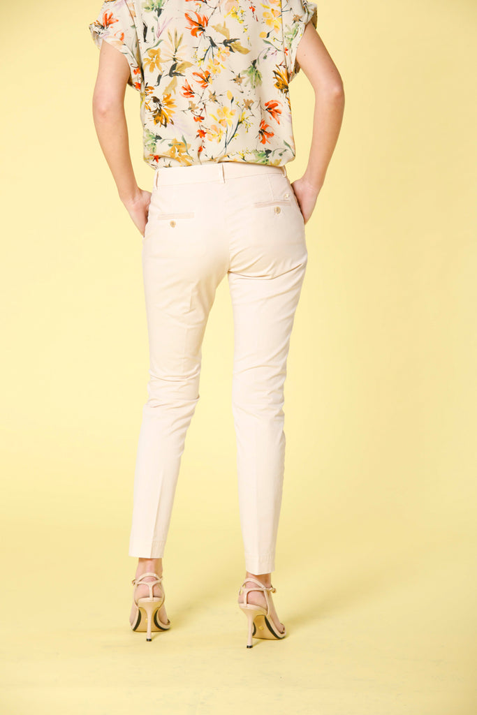 image 2 of women's chino pants in gabardine jaqueline archivio in pastelpink curvy fit by mason's 