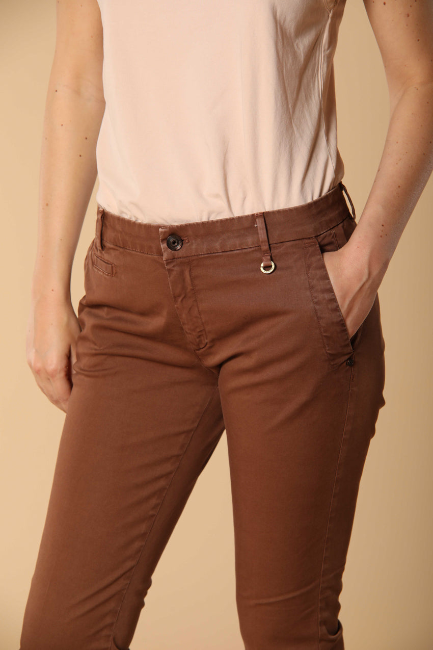 Jaqueline Archivio Pantalon Chino Femme en Gabardine coupe Slim