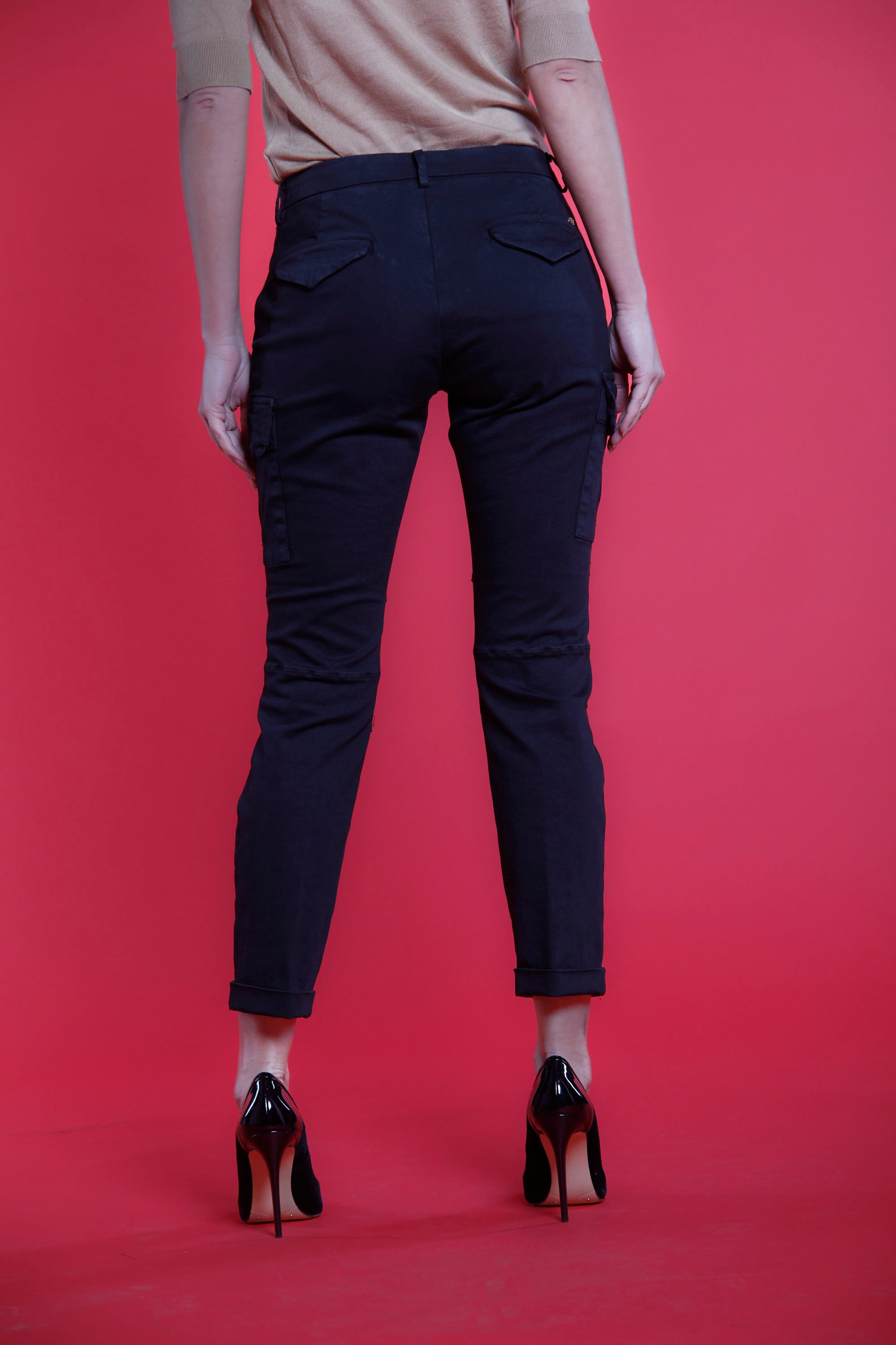 image 4 de pantalon cargo femme couleur noir modèle Chile City de Mason's